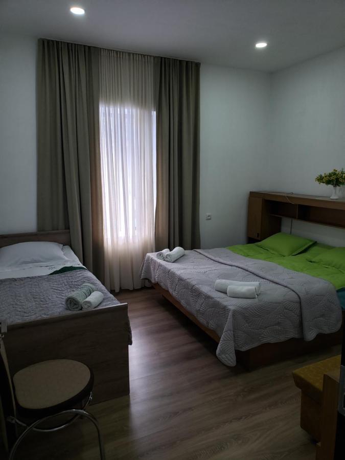 Guest House Nanu Mestia Bagian luar foto